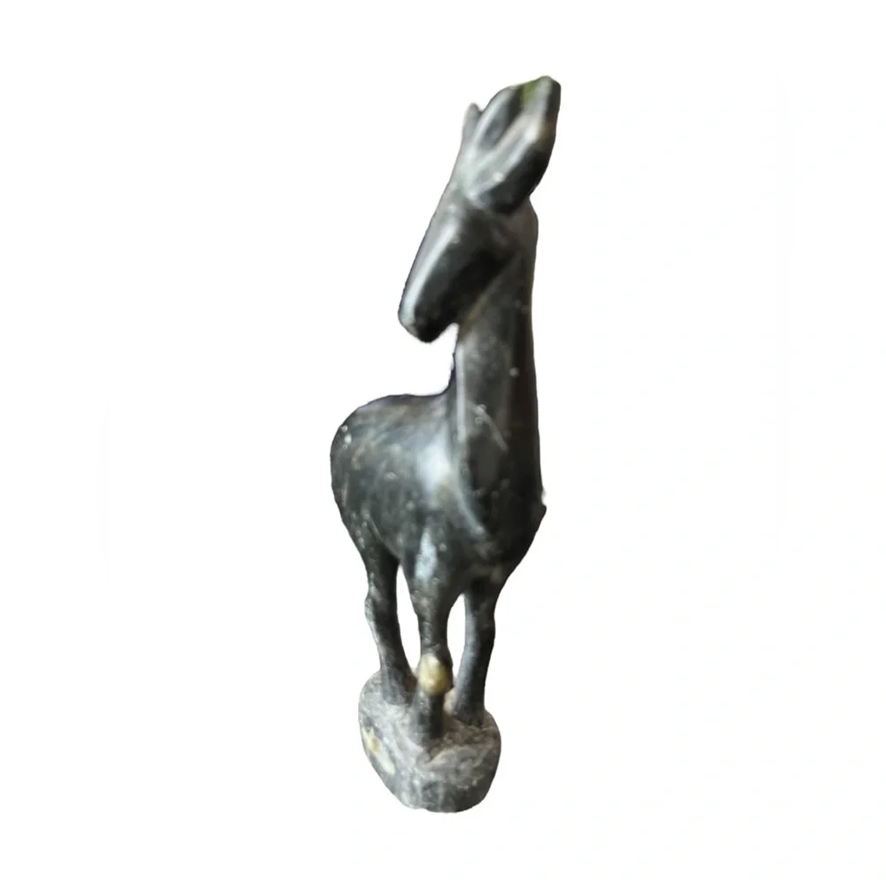 hand carved black stone figurine deer vintage 6.5 Inches tall *Small Chip* - Picture 7 of 8